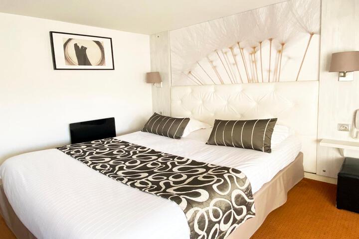 Room 20 of 80