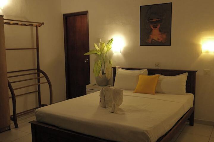 Room 2 of 24