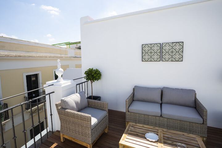 Sundeck 65 of 81