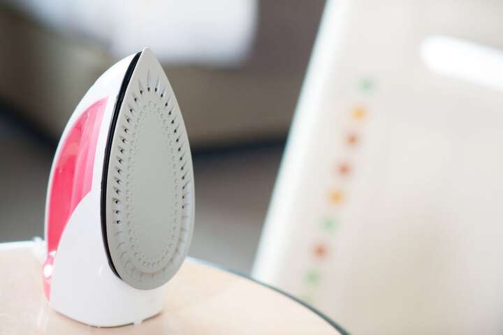 Iron/ironing board