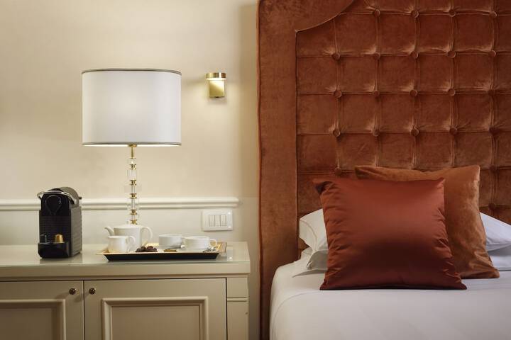 Room 28 of 110