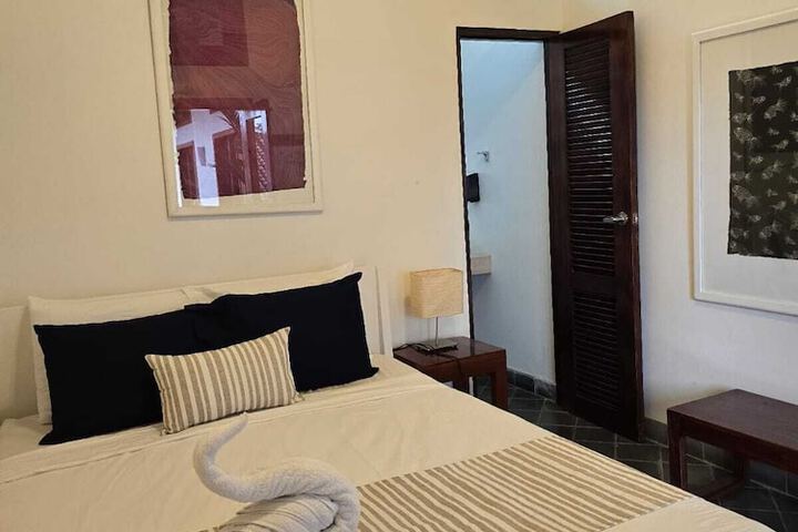 Room 4 of 52