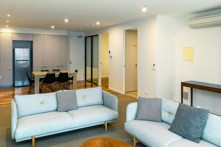 Room 3 of 7