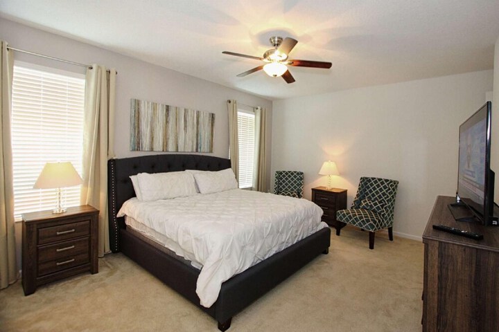 Room 3 of 50