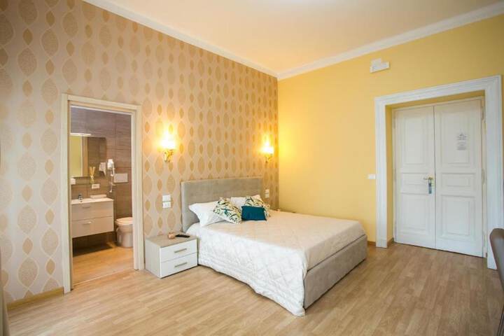 Room 7 of 40