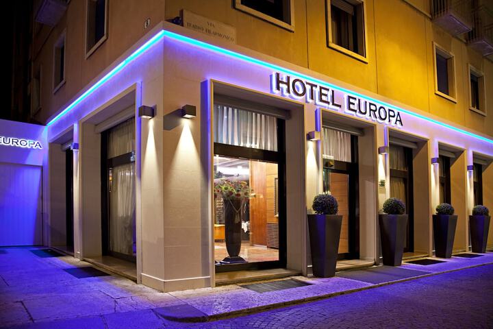 Hotel 42 of 43
