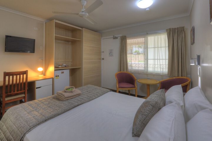 Room 3 of 31