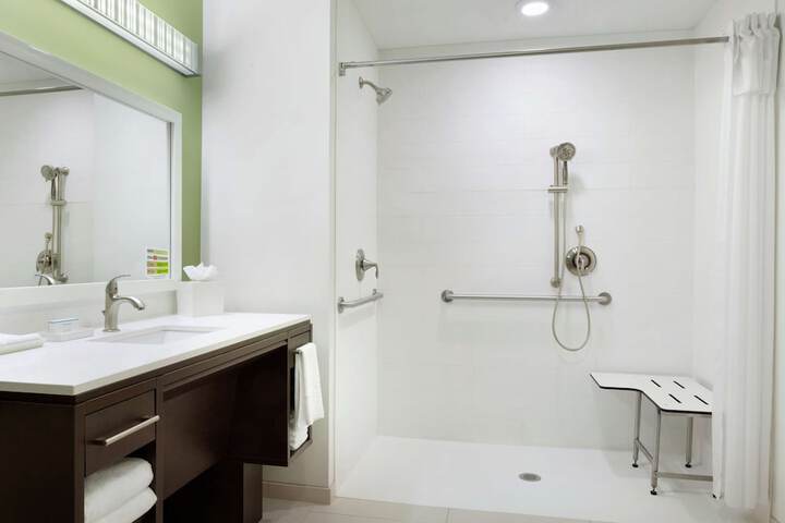 Bathroom shower