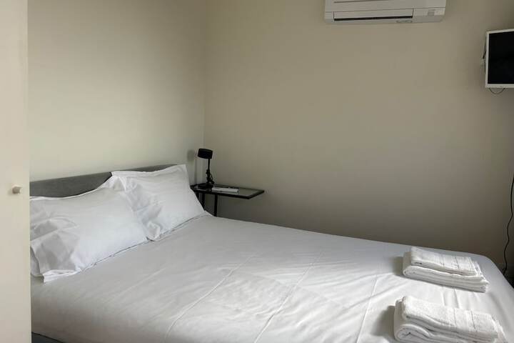 Room 3 of 287