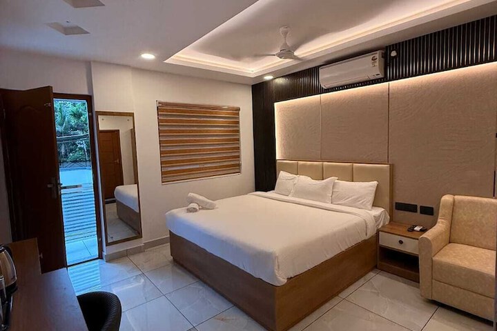 Room 21 of 56