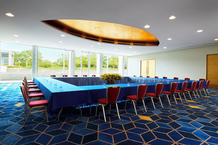 Ballroom/Hall 113 of 134