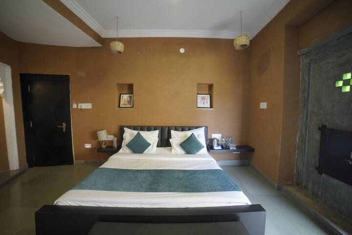 Room 15 of 65