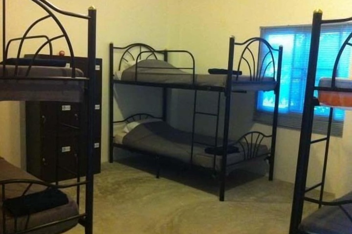 Room 13 of 40