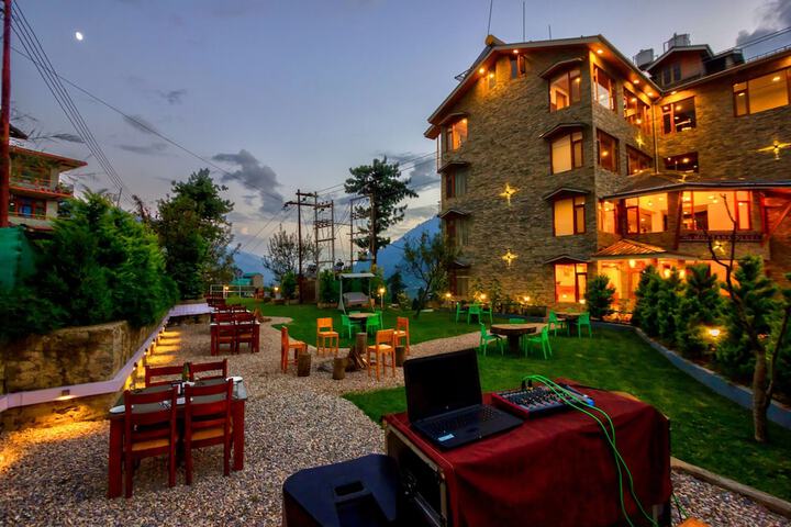 Hotel 53 of 63