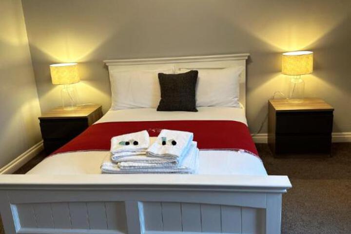 The Hinds Head Hotel