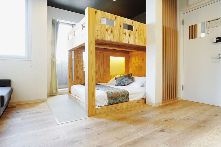 Room 14 of 50