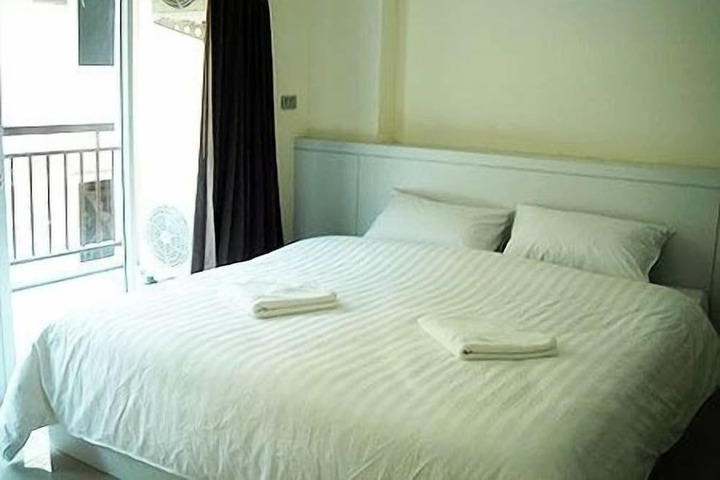 Room 30 of 83