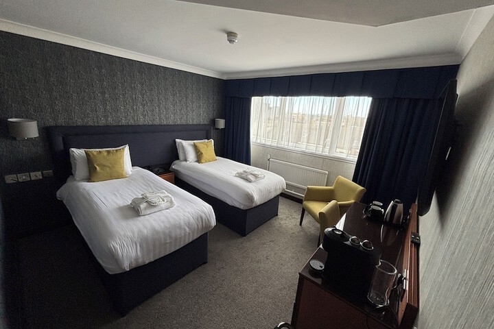 Room 68 of 102