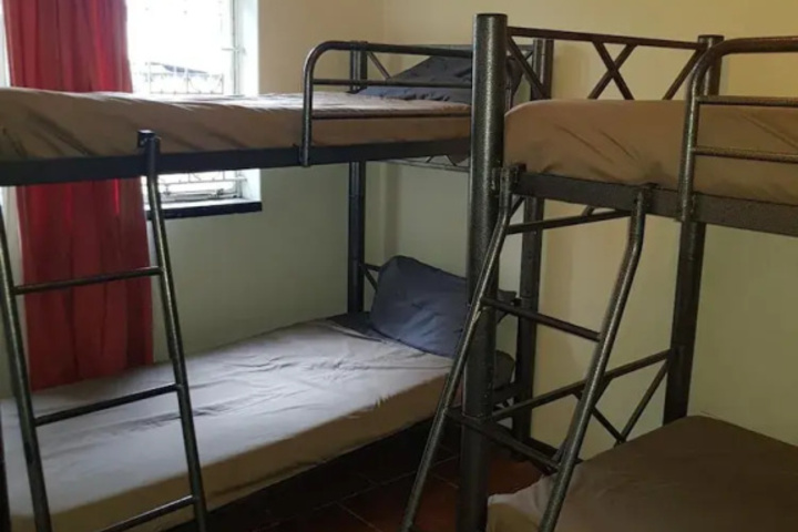 Room 6 of 15
