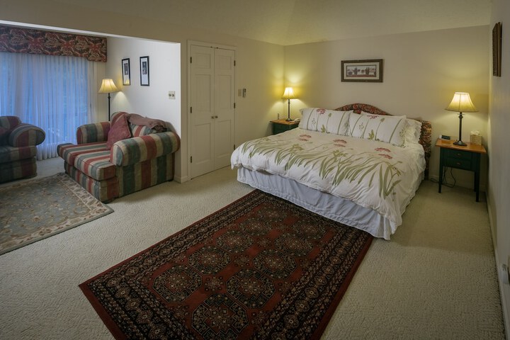 Room 13 of 95