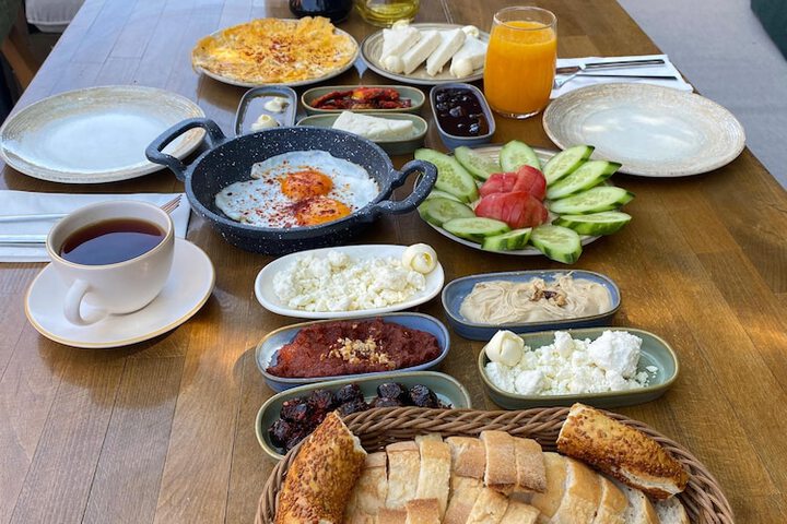 Breakfast/Coffee Service 14 of 17