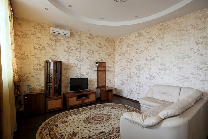 Room 18 of 36