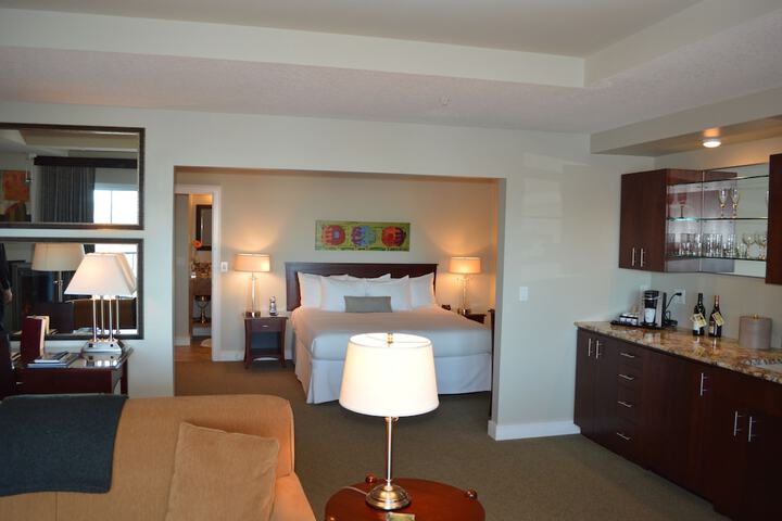 Room 10 of 42
