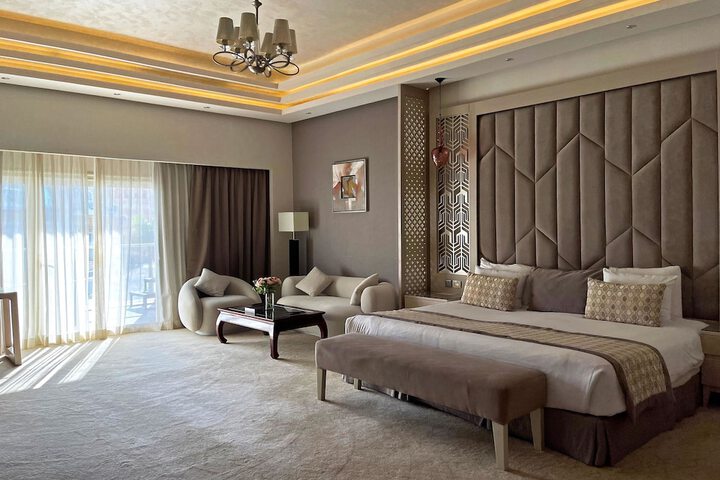 Room 47 of 120