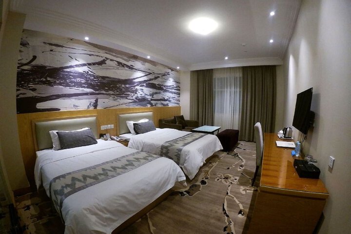 Room 12 of 53