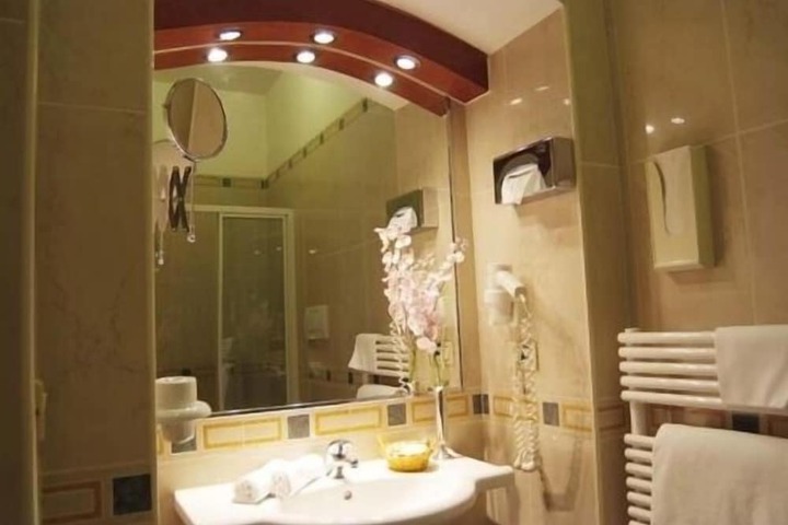 Bath Photo