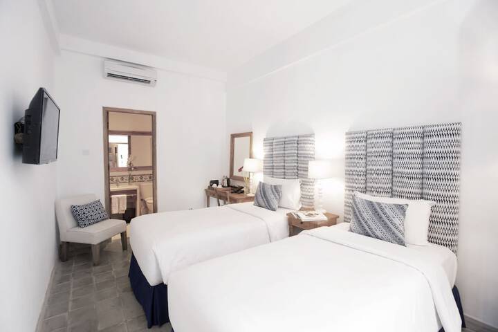 Room 16 of 62