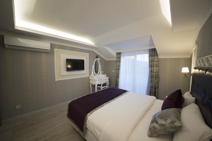 Room 18 of 62