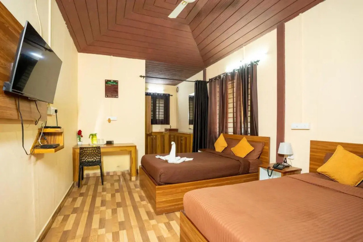 Room 6 of 24