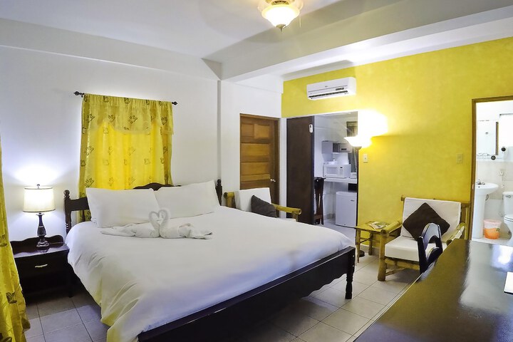 Room 17 of 258
