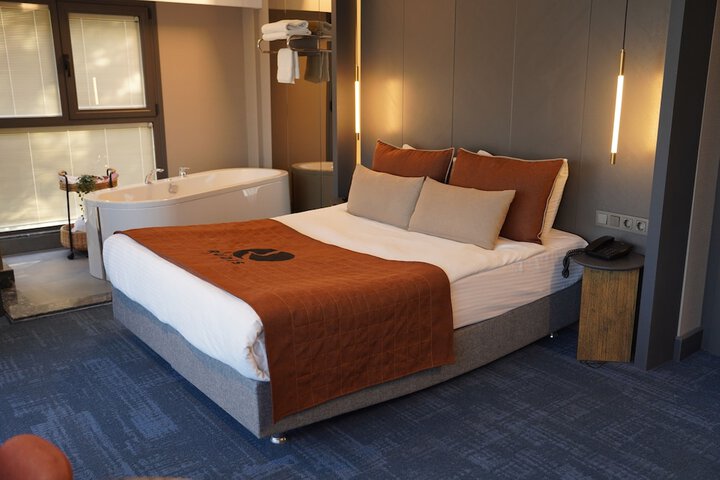 Room 36 of 75