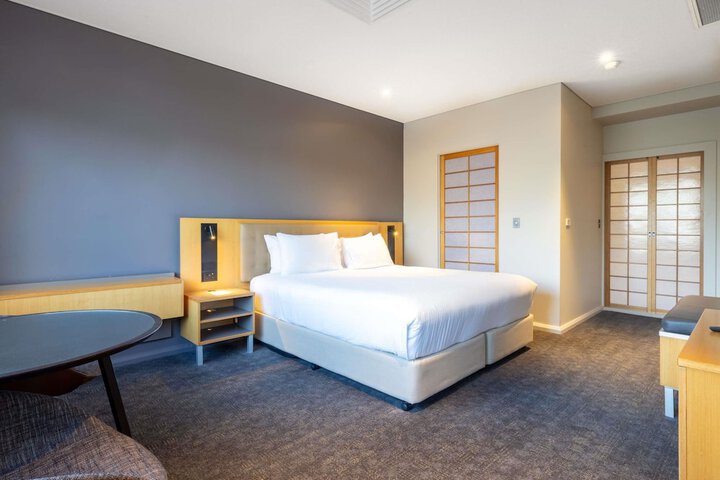 Room 45 of 227