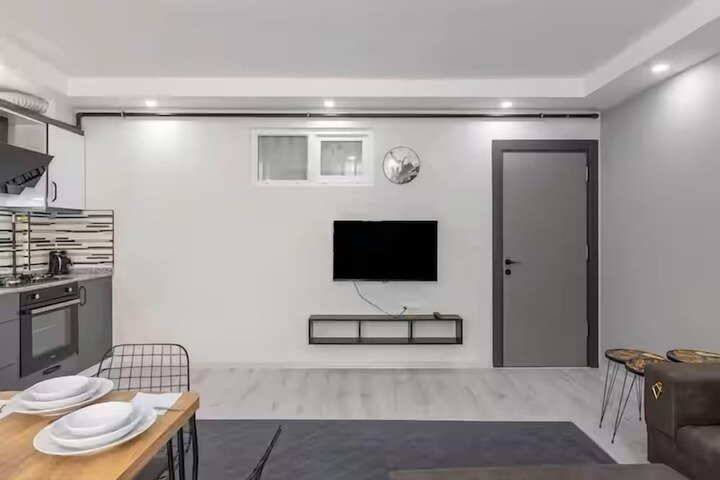 Room 196 of 293