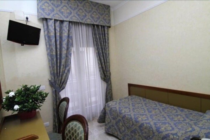 Room 12 of 55