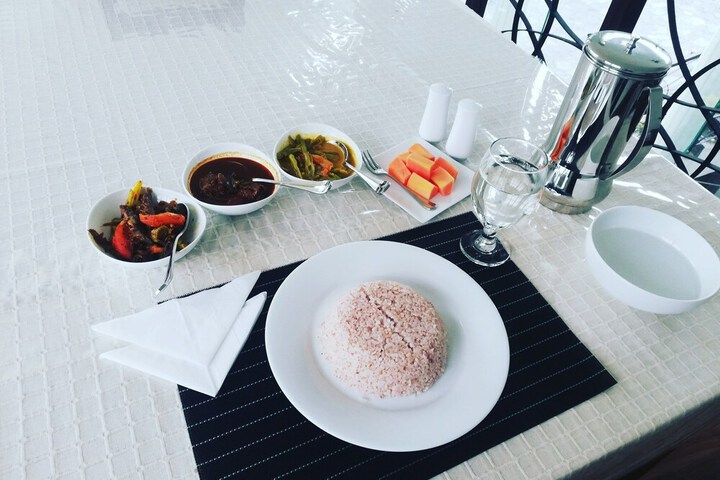 Dining 10 of 35