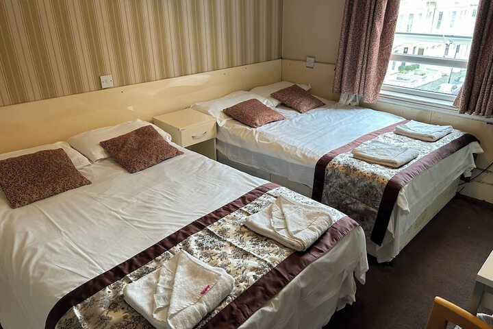 Room 57 of 118