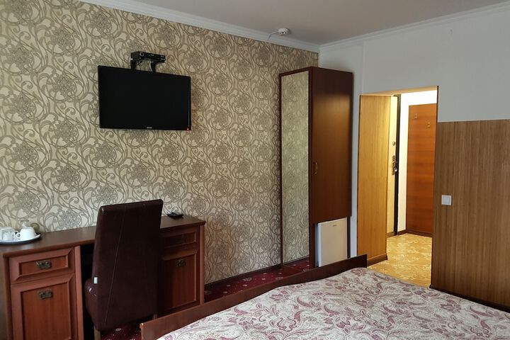 Room 4 of 47