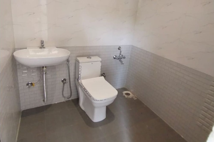 Room 14 of 17