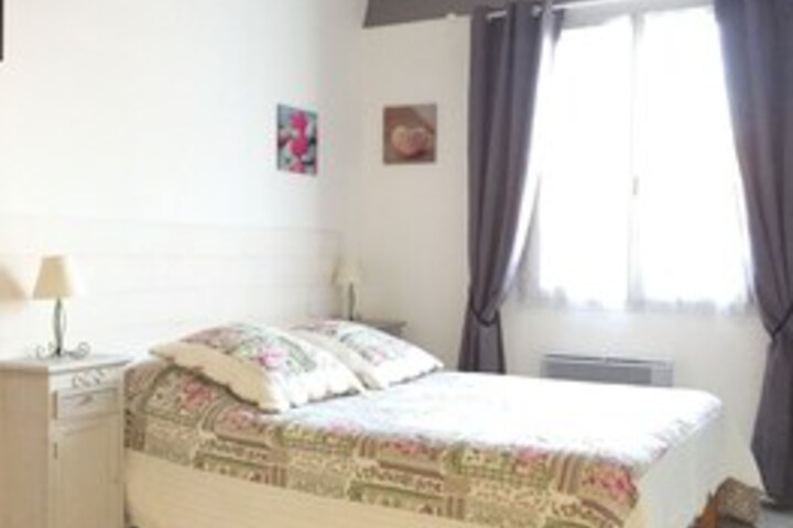 Room 28 of 33