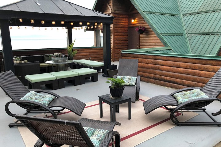 Terrace/Patio 38 of 64