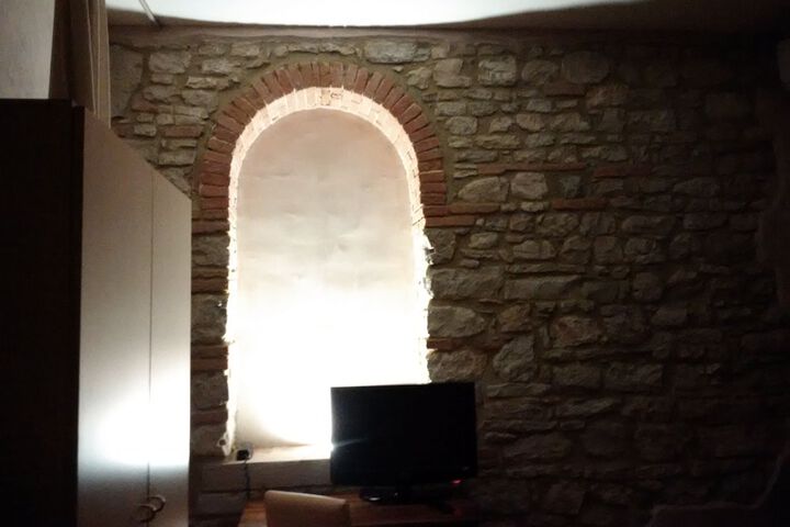 Room 16 of 37