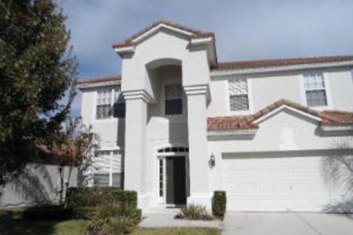 Windsor Hills Resort Deluxe Homes & Apartments