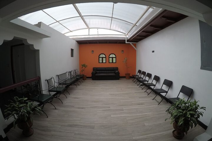 Entrance & Lobby