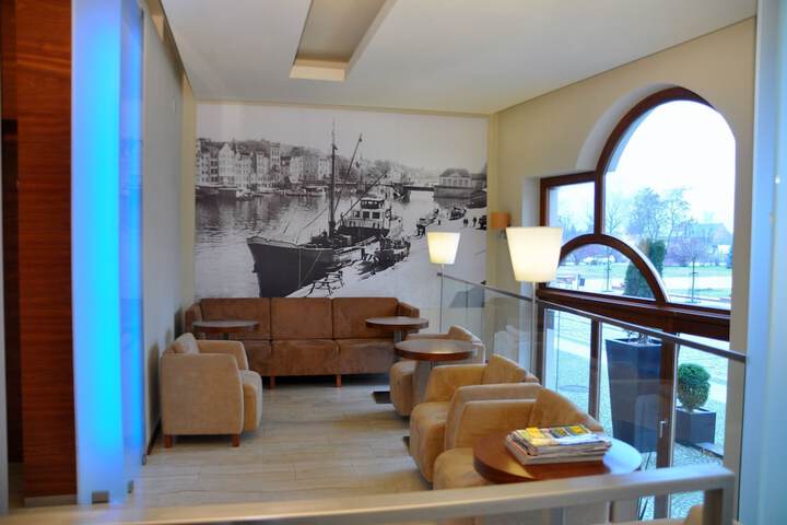Hotel Interior 4 of 31