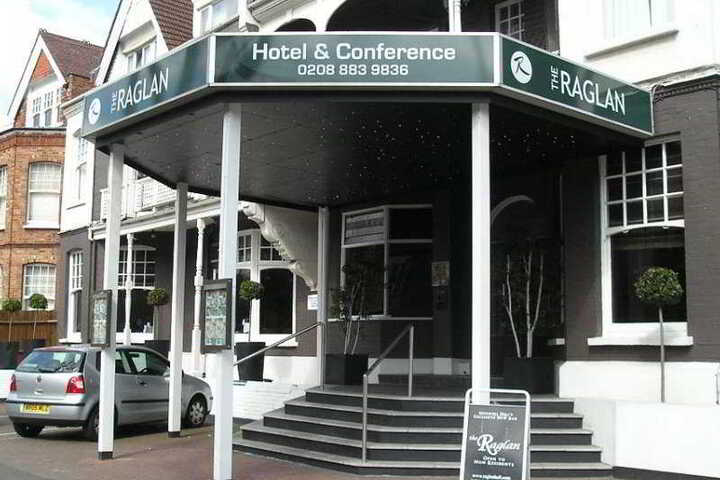 Photo of RAGLAN HOTEL