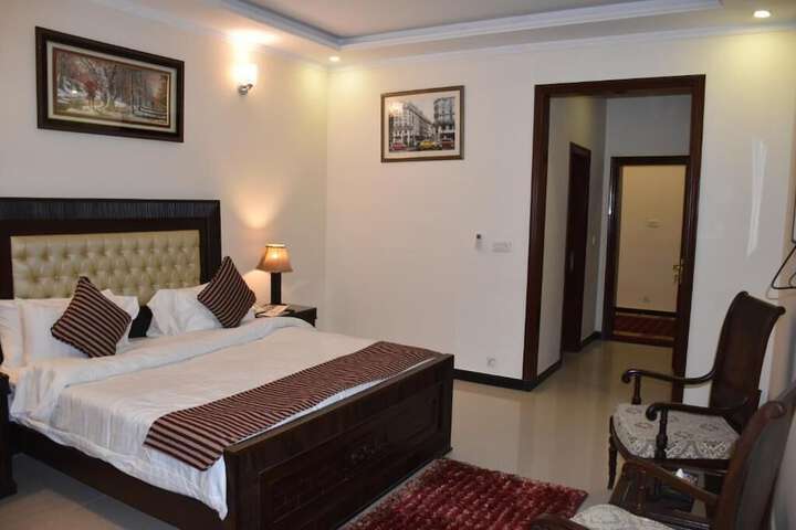 Room 7 of 21